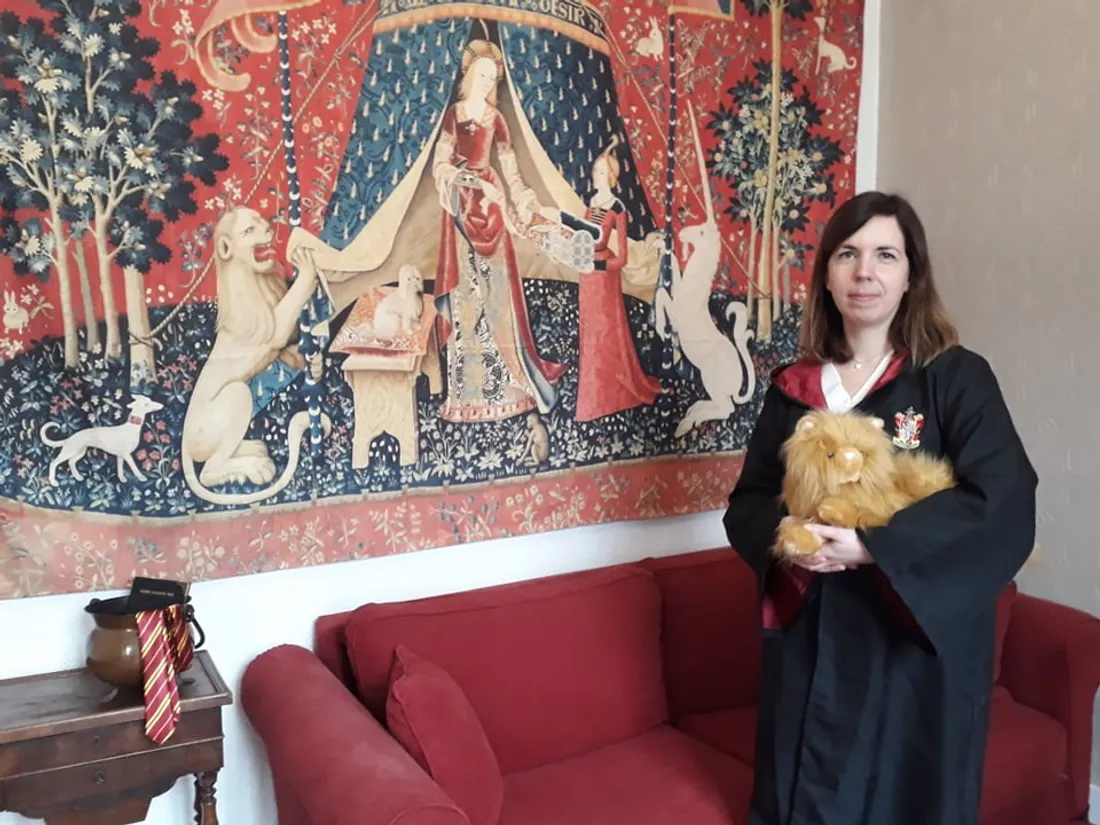 Adeline Lherbier dans son appartement Harry Potter au Mans